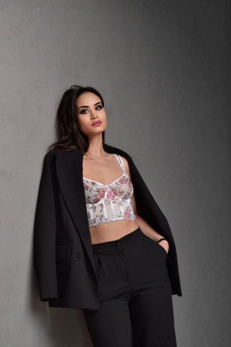 Куртизанки метро Баррикадная: Ночная жизнь и тайны интим-досуга Куртизанки метро Баррикадная: Ночная жизнь и тайны интим-досуга